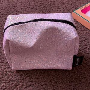 Little handbag/coin purse.